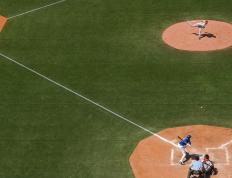 Faker焦点对战，字母哥与60激战尤文图斯分钟，重要助攻胜负难料！赛场气氛高涨